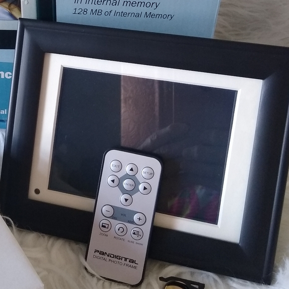 5.6" Trü Photo Digital photo frame - Picture 7 of 11